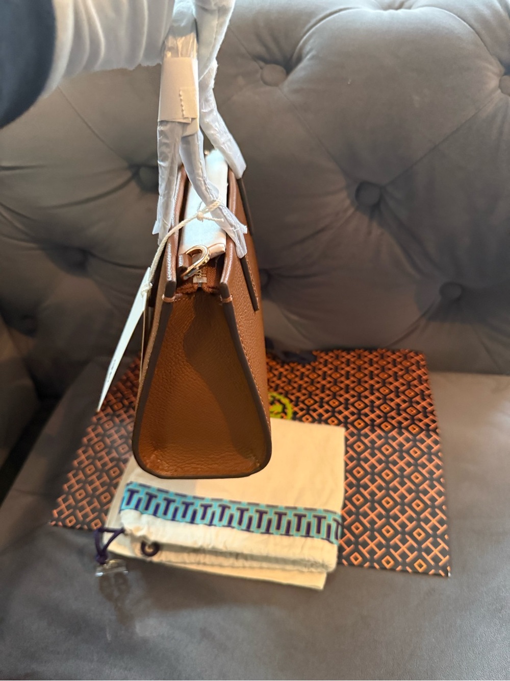 🔥NWT Tory Burch Blake Mini Tote in Cortado brown pebbled leather features gold🔥 - Picture 8 of 16